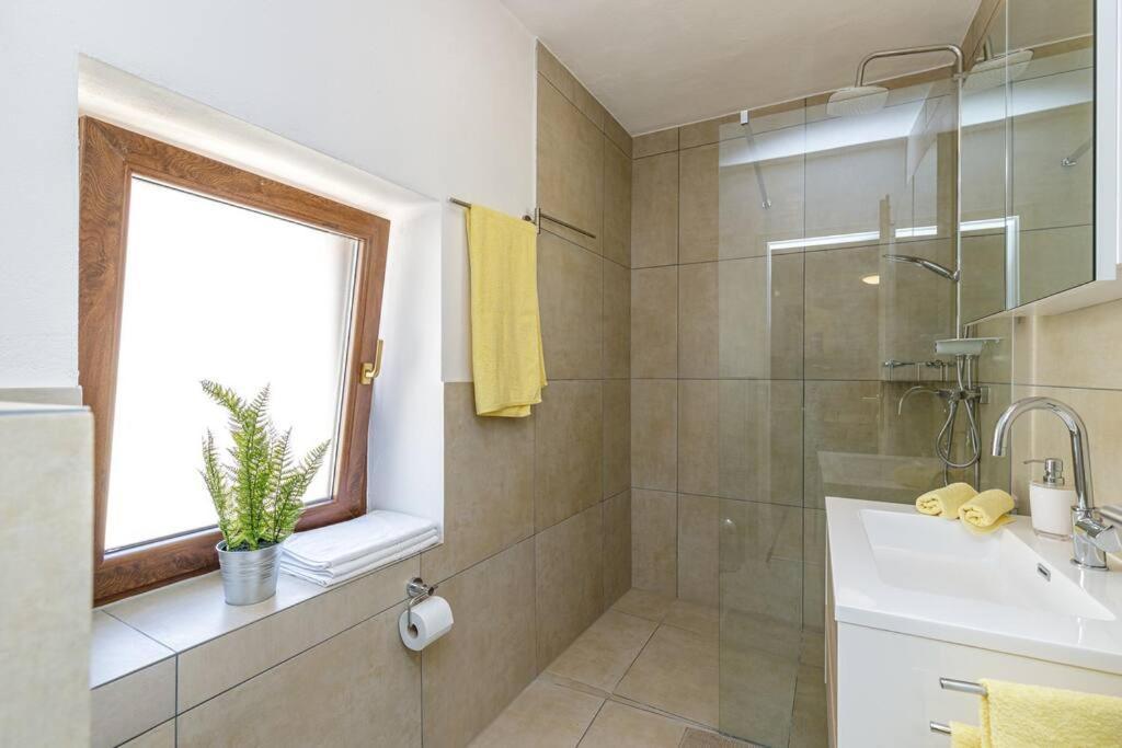 شقة Kaštelir  في House Aves 1 المظهر الخارجي الصورة